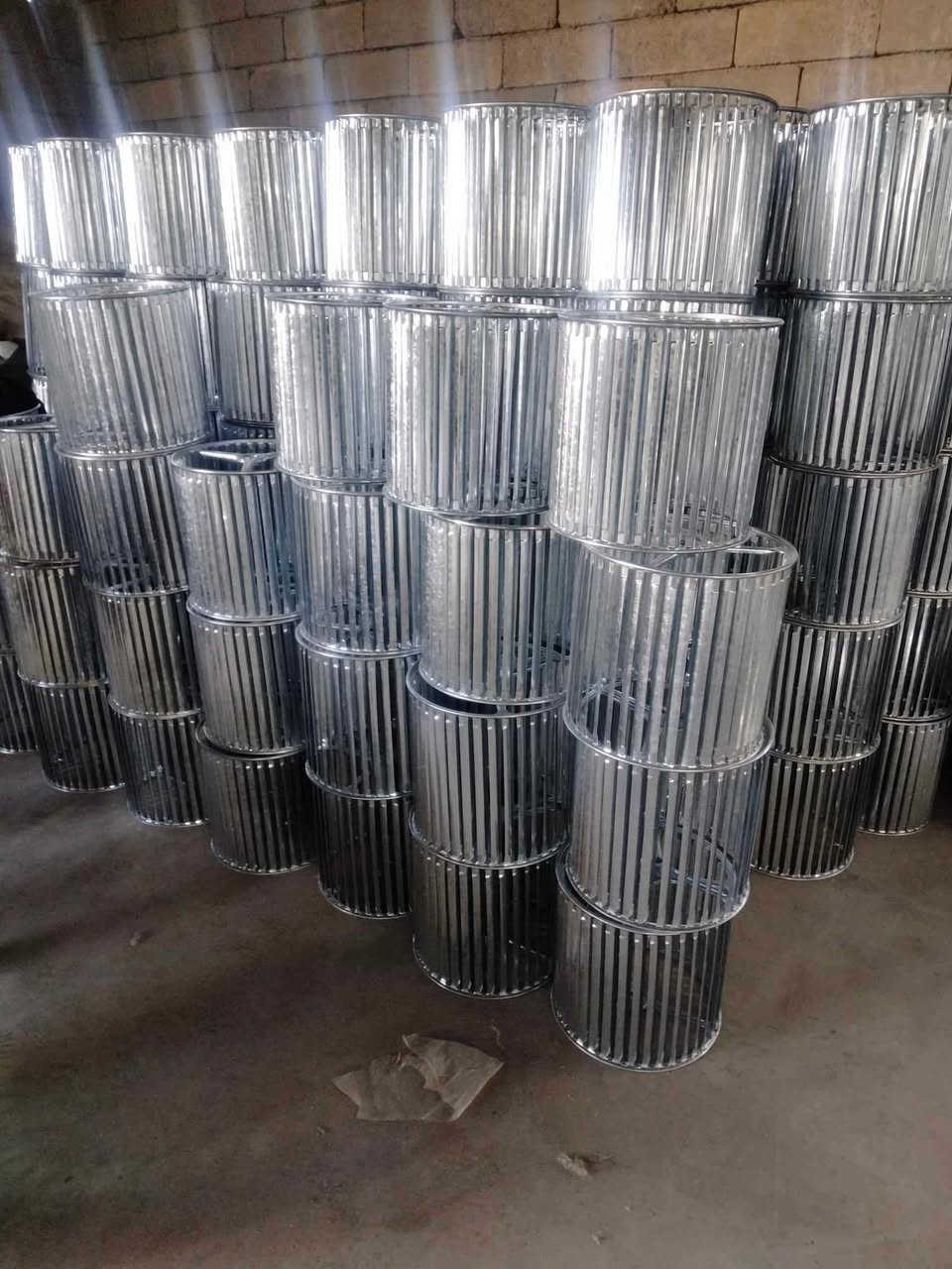 مازلنا المميزين بصناعة ؛المبرده العراقيه الاصليه المغلون الثقيل وليس الخفيف 😊 والشغل حسب الطلب "بعدها عروضنا وياكم مستمره 🥰 وتدللون💥مبرده العراقيه انتاج معمل دجله 💥صفر 7 حديد الثقيل مغلون💯 يعني انسى الزنجار 
ماطور سرعه وحده ضمان موسم

يوجد توصيل لجميع محافظات جمله🥰 معمل دجله انتاج مبرده و سخان 👍 موصل صناعه كوكجلي قرب محطه تعبئه الهاشمي شارع العام بتجاه اربيل/***********
*********** موصل, نينوى
