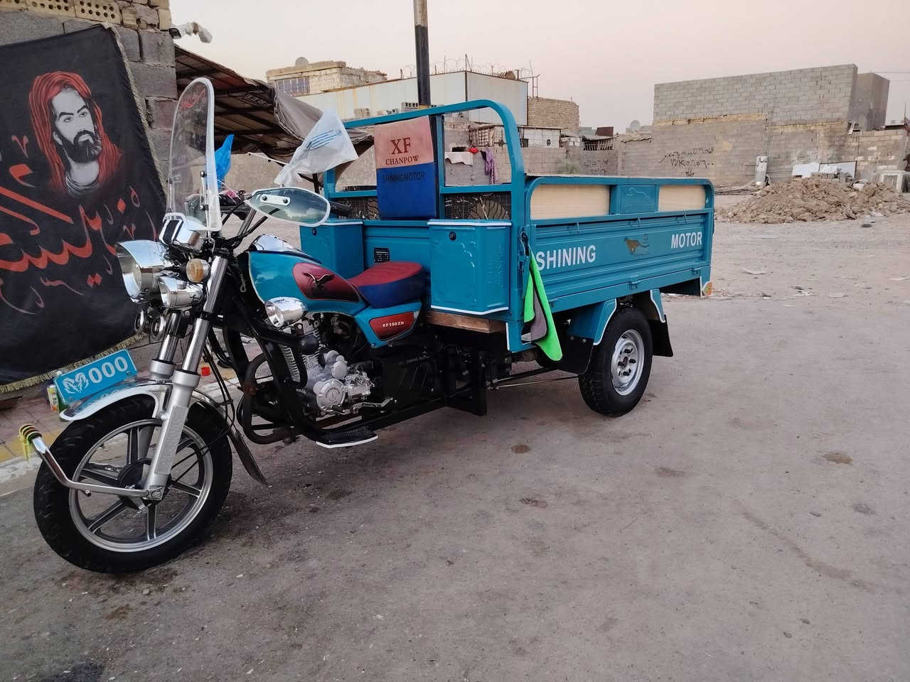 السلام عليكم للبيع ستوته صقر موديل 23نازله با 24 اوراق أصلية كمررك شاصي مكفول مكينه مكفوله  كهربائيات كلها شغاله سعر 2800وبيه مجال مكاني بغداد مدينه الصدر داخل بالخير ***********
