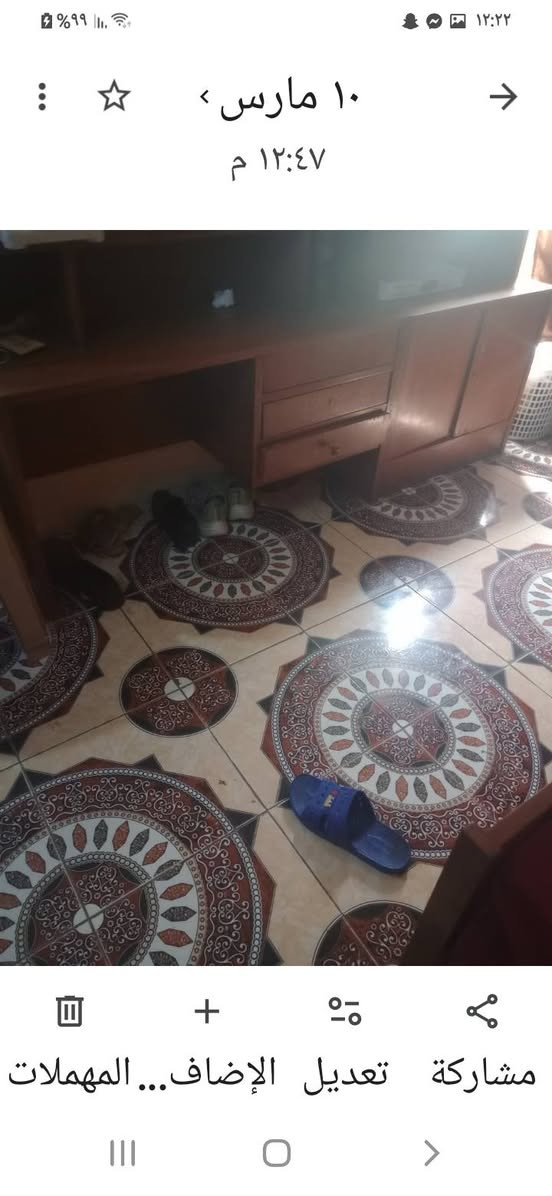 عندي غرفة نوم ٦ابواب لبيع هذارقمي***********
