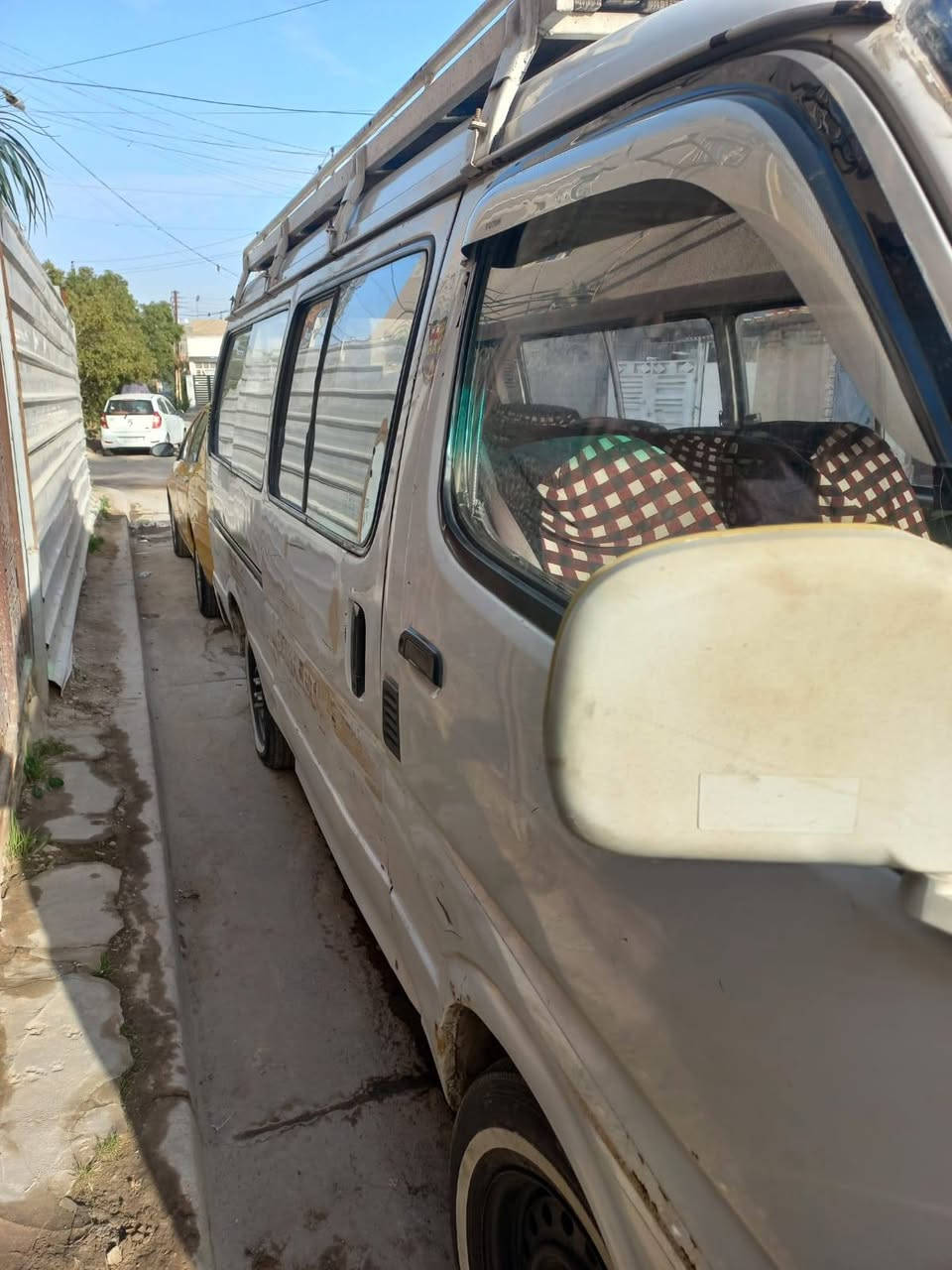 يالله كيه فتون 2009رقم نجف نكليزي بسمي تحويل ثاني يوم
مصفره هيئه وغرمات مكينه ونجي 4سلندر كربلاي صدر وره وكدام نافضه كهربائياته كله شغله تخم تاير نضيف ابو الخط سياره شوفت العين بوجهك للشارع سعره 45مكاني بغداد شرطه رابعه 
‏‪***********‬‏
