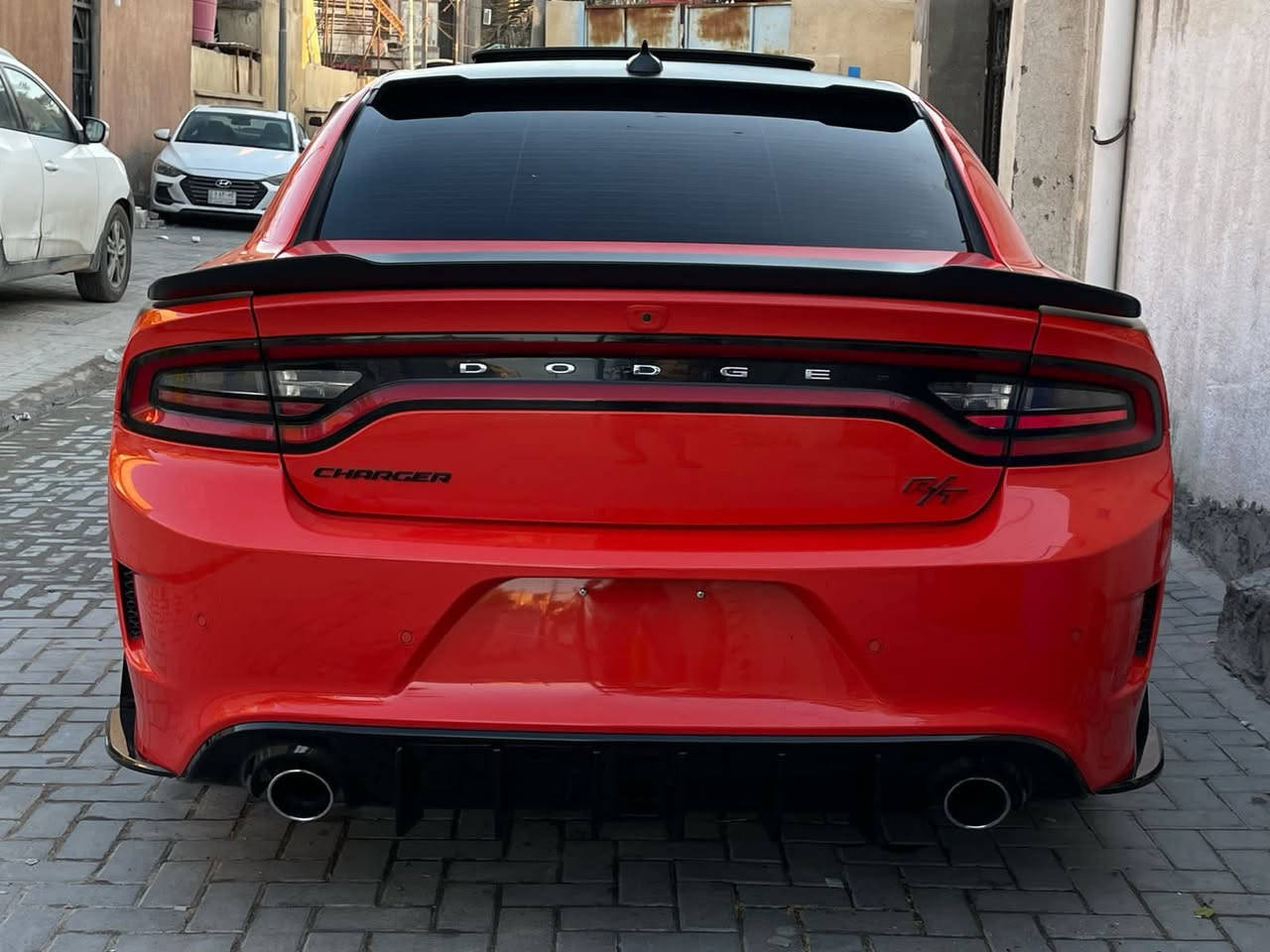 السلام عليكم
دوج جارجر دايتونا فول مواصفات
بيهه جاملغ و بنيد تبديل مع حافه باب الصدر صبغ و الباب كلير فقط 
الموديل 22 اصل 18 
المحرك 5.700 8V
السياره جديده 
رقم بصره حره باقيه ع استلام سنويه و رقم 
المواصفات:
نسخه دايتونا 
•نقطه عمياء
•حساسات خلفيه 
•شاشه كبيره زئبقيه
•ويل دايتونا اصلي بلادي
•فتحه سقف (سلايت)
•قماره  اسود بلادي 
مع شعار صندوق دايتونا 
•مقاعد رياضه مع جلد الفاخر 
وشعار دايتونا بالمقاعد
•المقاعد الاماميه كهربائيه
•ذاكره خزن وضعيات الجلوس
(ميموري)
•المقاعد الاماميه تدفئه وتبريد
•المقاعد الخلفيه تدفئه
•ستيرن كهربائي
•تدفئه ستيرن
•محدد سرعه
•كامره خلفيه
•تشغيل عن بعد
•مرايا متحسسه الاضاءه العاليه
• شفتات ستيرن

• دخول ذكي (بصمه)
• ⁠السعرر 180 بيهه مجال
• ⁠
الاتصال 
***********
