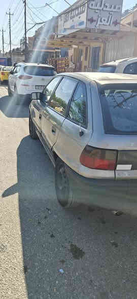 السلام عليكم استرا محرك 20 سياره جديده بدون صبغ بس دوائر مصلحه
فتحه بالسقف
شاشه أندرويد 
طخم جديد 
محرك جديد 
گير جديد 
كلشي بيها شغال 
كابون بنزين 
شرط تحويل
السعر 44 وبيها مجال
للتواصل *********** 
***********
