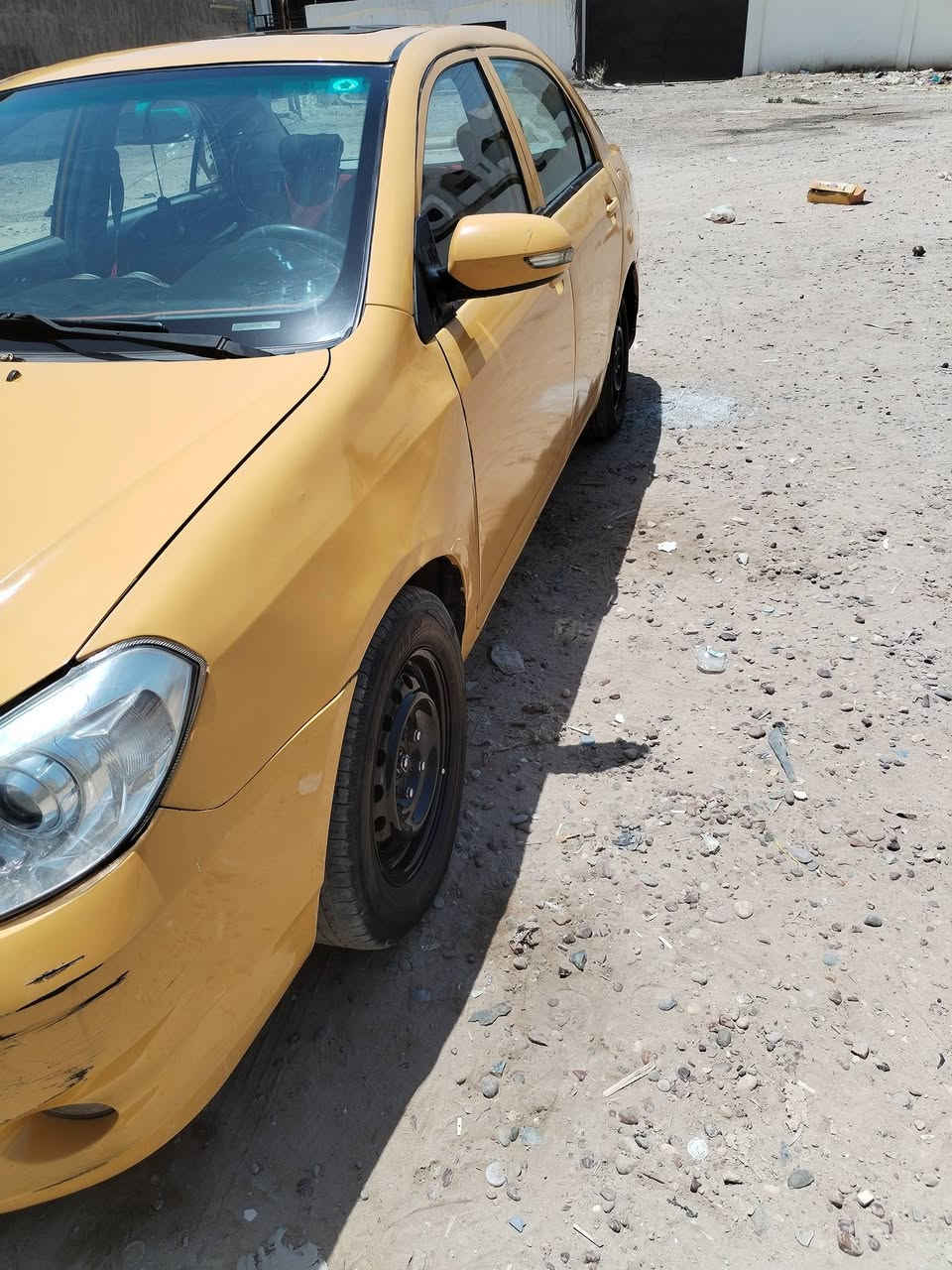 سلام عليكم بي وايدي موديل 13  كير ومكينه جديد كوله  حديث الف 1800 تخم تاير جديد تبريد شغال كهربائياته جديد بيه ضربه باب سايق ومصلحه مصبوغه عام سياره بسمي هزه جديد سعر 38 مكاني بغداد رقم ***********
