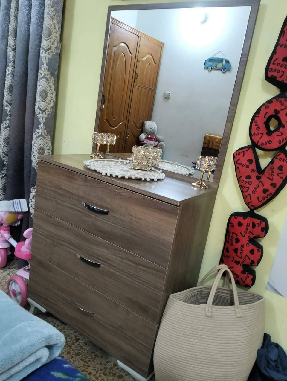 السلام عليكم غرفه تركيه ٥ قطع نظيفه السعر ٢٥٠ الف قفل مكاني حي اور فلكه صباح الخياط ***********
