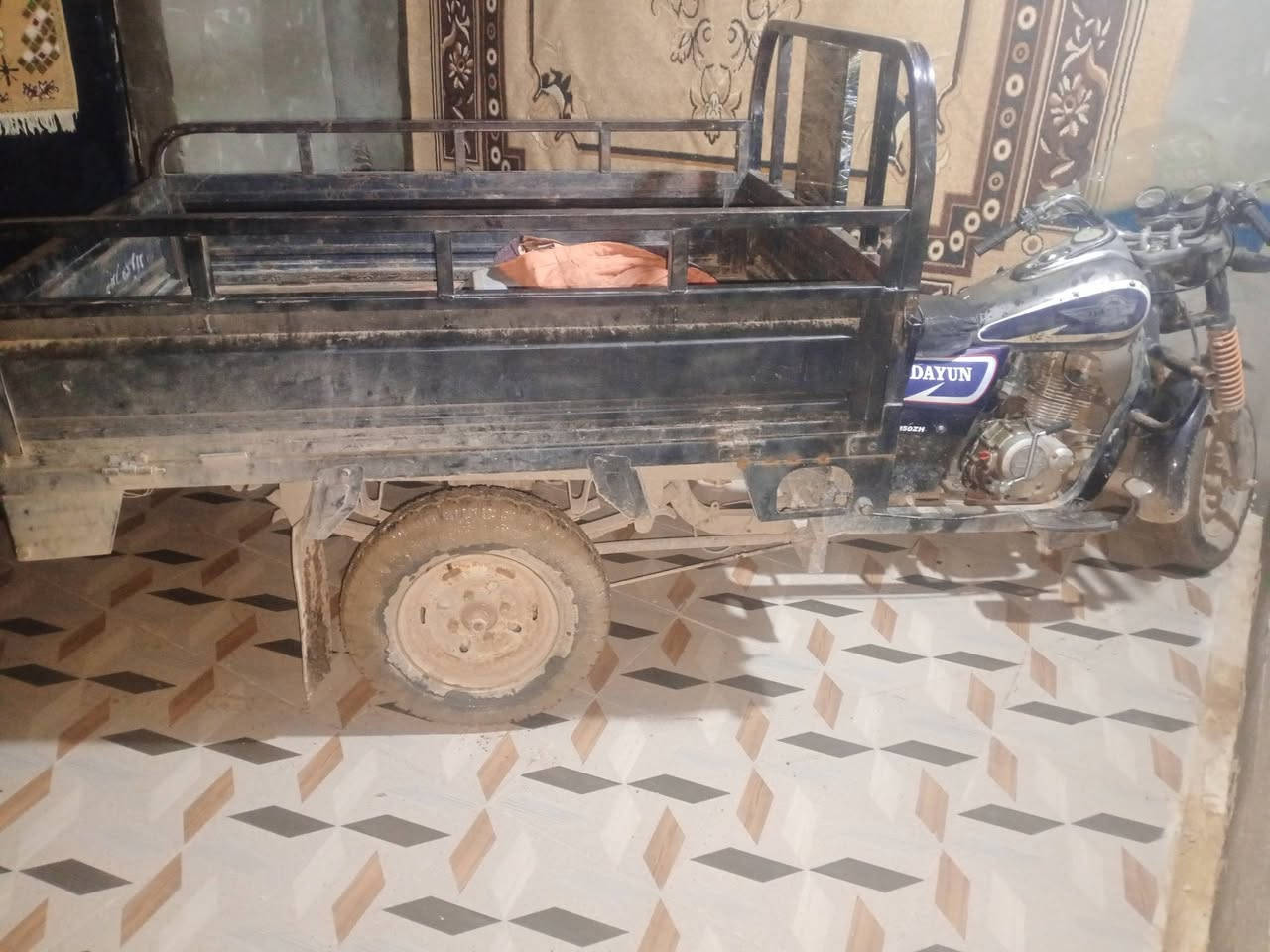 السلام عليكم ستوته ضايعه أوراقه للبيع موديل 11 السعر 800 العنوان كوت ***********
