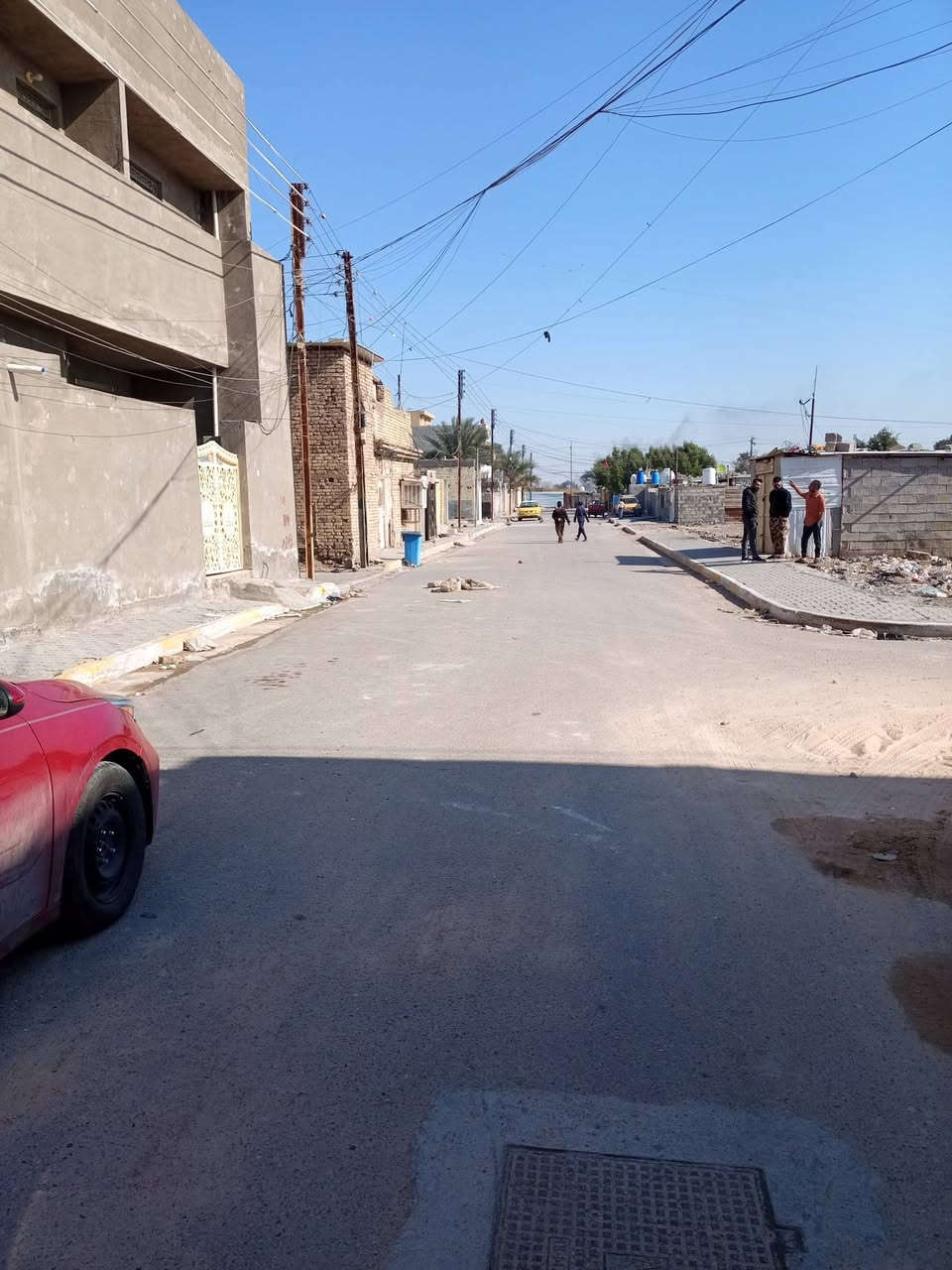 قطعه ارض 105 مسقط شارع الشركه الشارع المقابيل ابو جلال المحمداوي السعر 28 وبيه مجال للتواصل ***********
