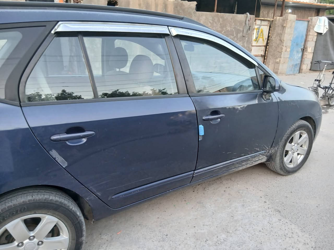 كيا روندو ٢٠٠٨وارد امريكي
جاملغ وباب 
٦سلندر
محرك ٢٧٠٠
بدون صبغ
تبريد قطعتين
گير ومحرك جديد 
***********
