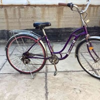 بيسكل بناتي للبيع حجم٢٦ بيسكل نضيف شوفه عينك ٧٥ وبي مجال للاستفسار ٠٧٧...