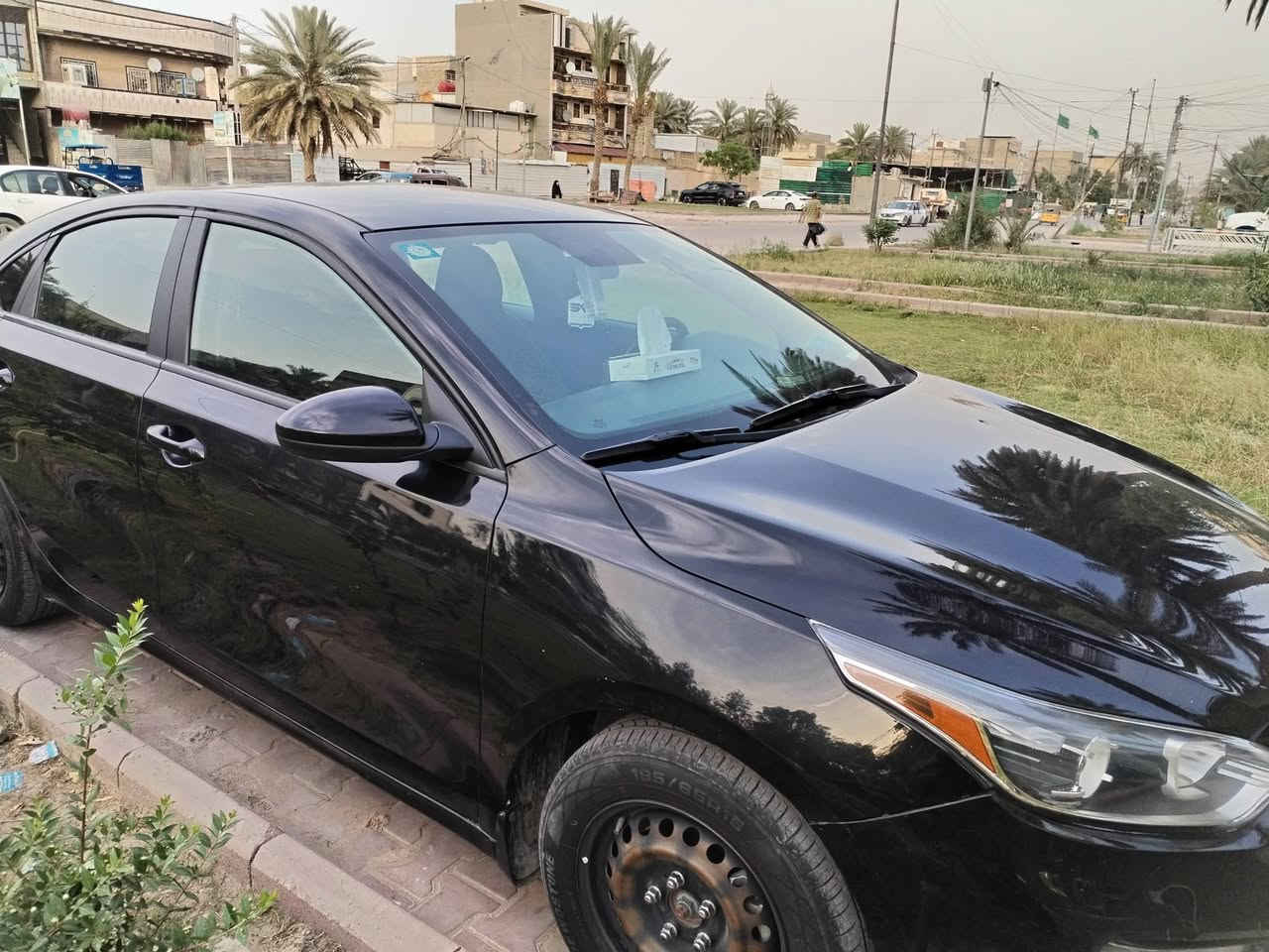 فورتي ٢٠٢٠ أمريكي حادث مرفق بدون دواخل ماشيه ٨٠ تخم تاير جديد صدر خلفي بدون ارباك وامامي جديد سياره بسمي مكان بغداد السعر ١١٨ الاتصال ***********
