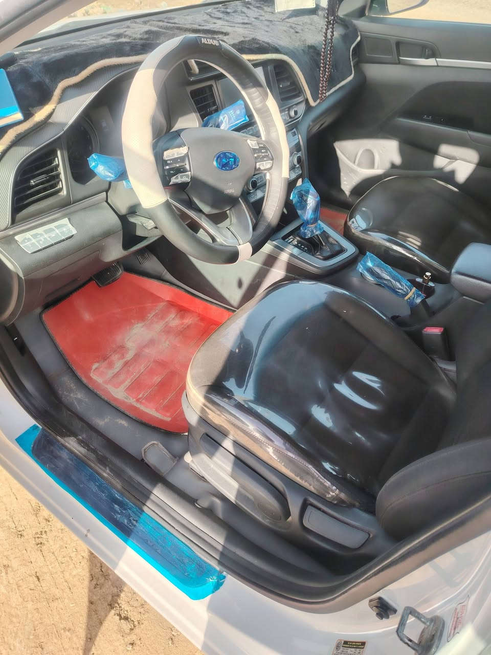 سلام عليكم النترا للبيع 2020  السياري جاهزين مكينه 2000 دوش كير ايتي السياري مابيهي نقص مكان السياري  كربلاء  رقم ***********   سعر 138 وبيهي مجال قليل كلش
