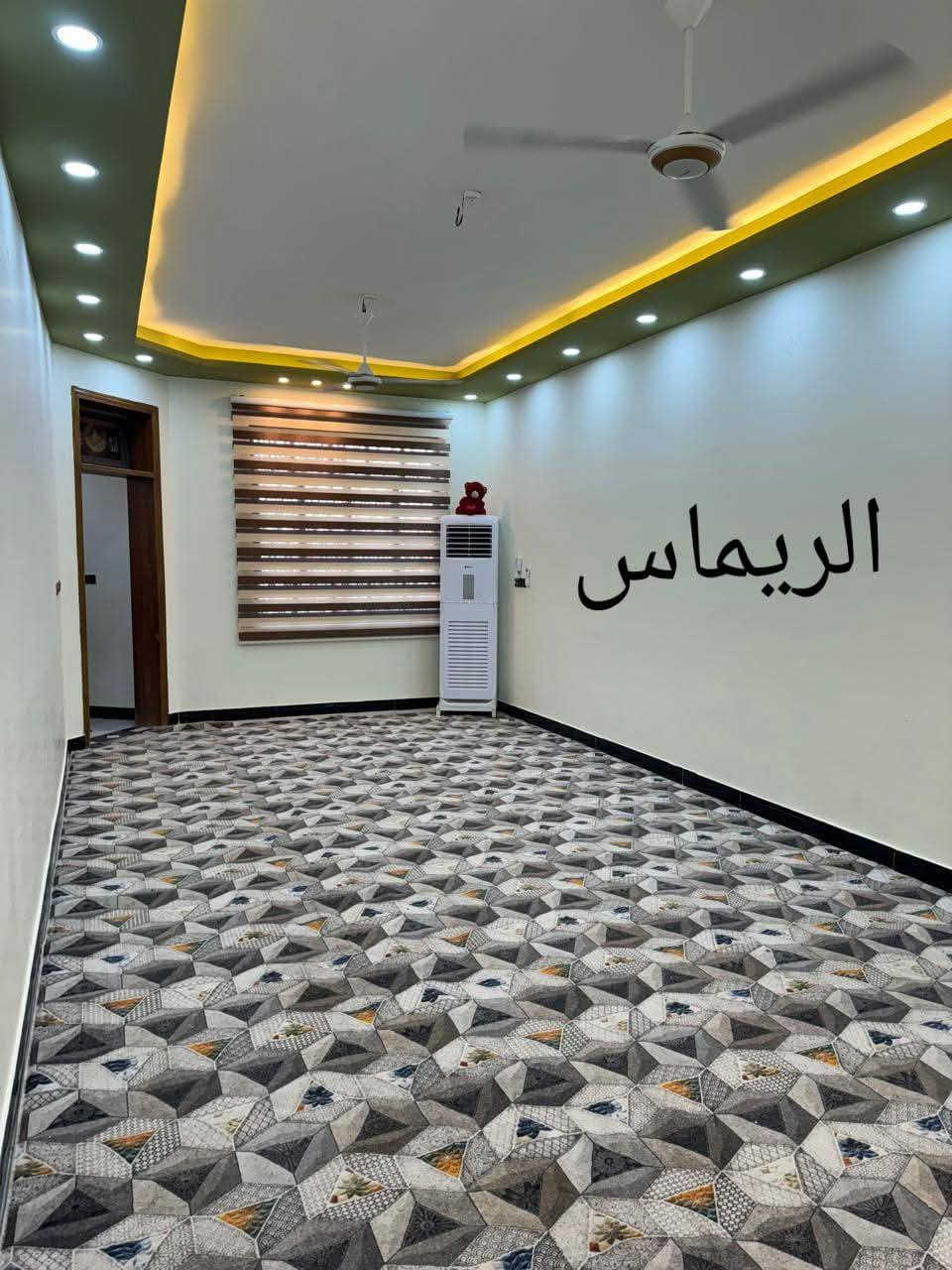 أعلان رقم (١١٠١)
(تابع الصفحة وكن معنا) 

🌺اللهم صل على محمد وال محمد 🌺
👈عرض اليوم لدى مكتبنا 👉
-----------.
بيت طابو بستنه إقرار محكمة بناء حديث وبناء ممتاز  مقابل تربيه المثنى ومجاور ملعب السماوة الاولمبي 
قريب جدآ الى شارع بغداد الرئسيي .
.............
المساحة / ٤٥٠ م واجهة (١٥م)
يحتوي على طابقين 
🌹الاول 
(البراني ٩م/غرفتين ٤*٥/ وصاله و٦*٤/
مطبخ ٤م و٣٠سم
صحيات داخليه و خارجيه / ومناور /حديقه ١٤٠ م وكراج عرض ٤متر وطول ١٤)
............
🌹 الثاني
(غرفتين وصاله و صحيات )
...............
 👈 السعر/ ١٦٥ وبي مجال بسيط  
ــــــــــــــــــــــــــــــ

عمولة المكتب من السعر الكلي 
١% من البائع
١%من المشتري 

للاطلاع على عروضنا باستمرار اضغط على االرابط ادناه وكن ز👈⭐بون مقرب👇 وادعوا اصدقائك  https://www.facebook.com/share/QyfeNk5moeNRhhwa/?mibextid
الاتصال على الارقام التاليه 
***********
***********
🌹عنوان المكتب 🌹شارع بغداد مجاور ملعب السماوة الاولمبي و قرب مدرسة اوروك ومشتل النخيل وشركة (كي دي دي)
