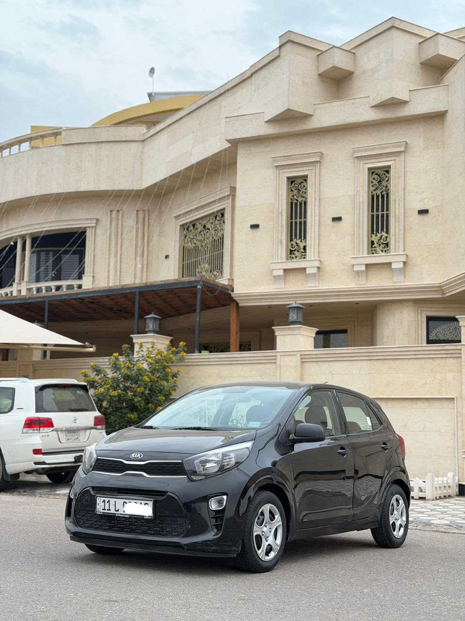 السلام عليكم
كيا بيكانتو 2020 
رقم بغداد بسمي سنويه ورقام وهزه جدد(مشروع وطني تتحول من بصره
. خليجي. محرك 1400 دوش. ماشيه 45 كيلو. شاشه كامره حساس تحكم ستيرن قطعه وحده صبغ.  جاهزه السياره تبريد كير محرك حداديه تايرات. 
مكاني بصره
شراي يخابر

***********
