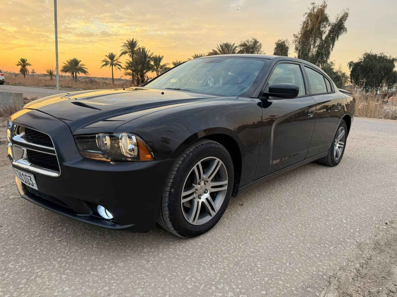 السلام عليكم جارجر مديل 2014رقم بغداد تحويل مباشر مكينه 3600برغي ما مفتوح بيه جديده كلش السيارة جاهزه اي نقص ما بيه داخله كلين وهنا بالعراق بابين ابدلات اصلايات بدون صبغ بدون دواخل السعر 138وبيه شي جداا بسيط مكاني حله ***********
