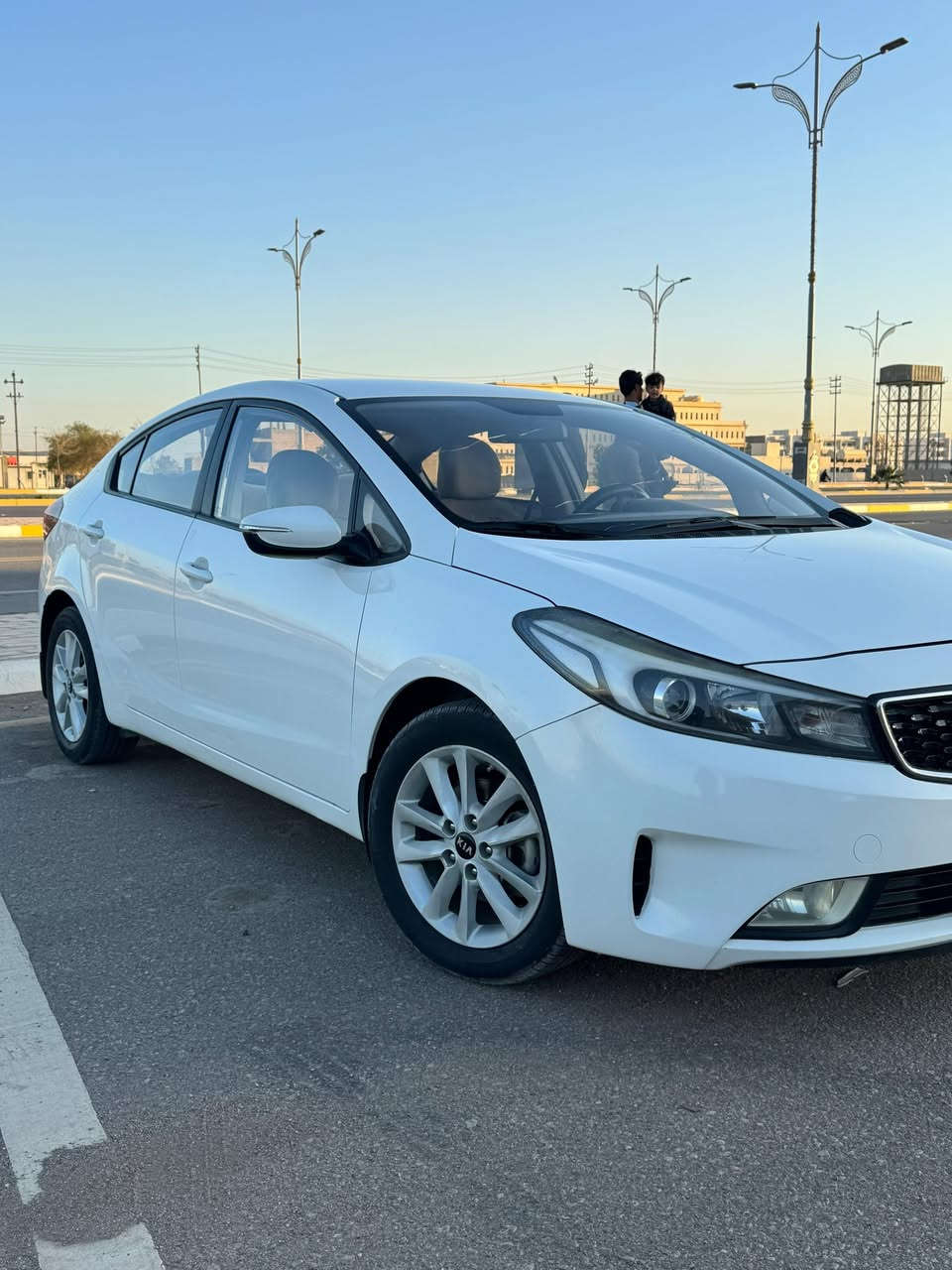 ‏ سيراتو 2018 مكينة 1600 خليجيه سيارة نظيفة حديدية كير مكينة تبريد ماشية 130,000 السعر 115 بيها مجال قليل مكلف بالنشر رقم صاحب السيارة صور حادثهه بلمنشور جدا بسيط ***********
