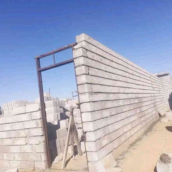 السلام عليكم 
كادر بناء متفرغ حاليا نشتغل بالألف شغل نضيف وشوف العين الي عنده شغل يتصل واحنا حاضرين الرقم ***********
