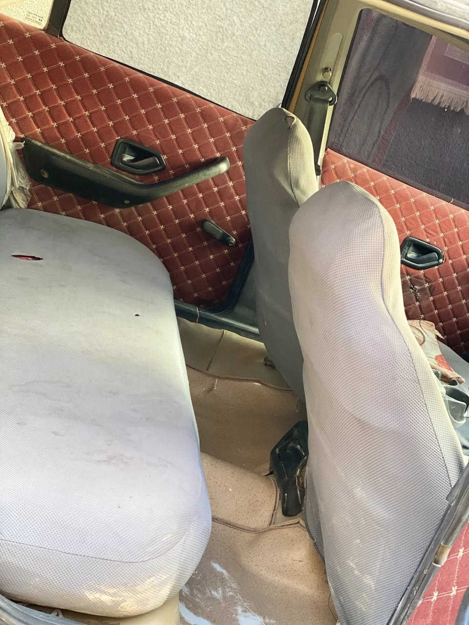 تم اعاد النشر بسبب الوعود الكاذبه بيجو 405 محدثه بارص 15 سياره جاهزه من كلشي كير مكينه حداده خير من الله رقمها واسط نكليزي مشروع وطني مداور ثاني يوم بدون سبايه وكبات معروضه 35 وبيها مجال مكاني بابل حله ***********
