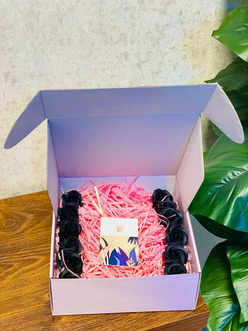 🎁أجمل بوكسات أعياد الميلاد والهدايا والمناسبات وكل الاحتفالات 🎁 

وفرنا لكم بوكسات 
والوان زاهية تكدرون تختارون اي منتج اكسسوار عطر مكياج ونرتبة بداخل البوكس مع العلم منتجاتنه رجالي ونسائي 
بأسعار مناسبة 🛍️🛍️🛍️🛍️

🎁يمكنكم تحويل المبلغ لإرسال الهدايا للأصدقاء والاحبة عن طريق تحويل المبلغ على الكي كارد او رصيد اسيا أو زين💸💳💰 

سارعو بالحجز لاجمل الهدايا لقرب الاحتفالات والاعياد والمناسبات 💃🏻💃🏻💃🏻💃🏻💃🏻💃🏻

جملو  هداياكم بأبسط واجمل وارقى الاكسسوارات 🛍️🛍️

بالاضافه يتوفر لدينا تغليف حسب الطلب إذا راد الزبون تغليف كتبو على  صورة البوكس تغليف 🎁🪅 

#بوكسات

♥️تتوفر خدمة توصيل لجميع محافظات العراق♥️


**إذا كنت صاحب هذا الإعلان وتريد حذفه لأي سبب، رجاءا أرسل رسالة إلى الدعم الفني**