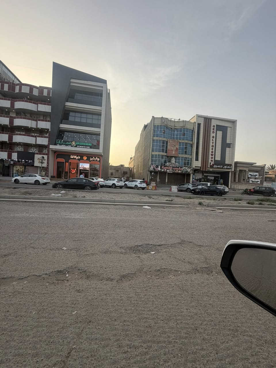 💸للبيع قطعه ارض تجاريه 
🏨مميزه واجاهزه للبناء

📍الموقع -حي القاهره نزله الجسر البنوك الجديد

🚦مقابل الامازون جاهزه مع اجازه بناء

⛹️‍♂️بأسم شخص واحد

📐المساحه الكليه 300 متر 

➡️الواجهه.           10 متر
↔️النزال.             30 متر

💥السالم للعقار 💥حي البنوك شارع الكنيسه
📞للاستفسار:
0771397589


**إذا كنت صاحب هذا الإعلان وتريد حذفه لأي سبب، رجاءا أرسل رسالة إلى الدعم الفني**