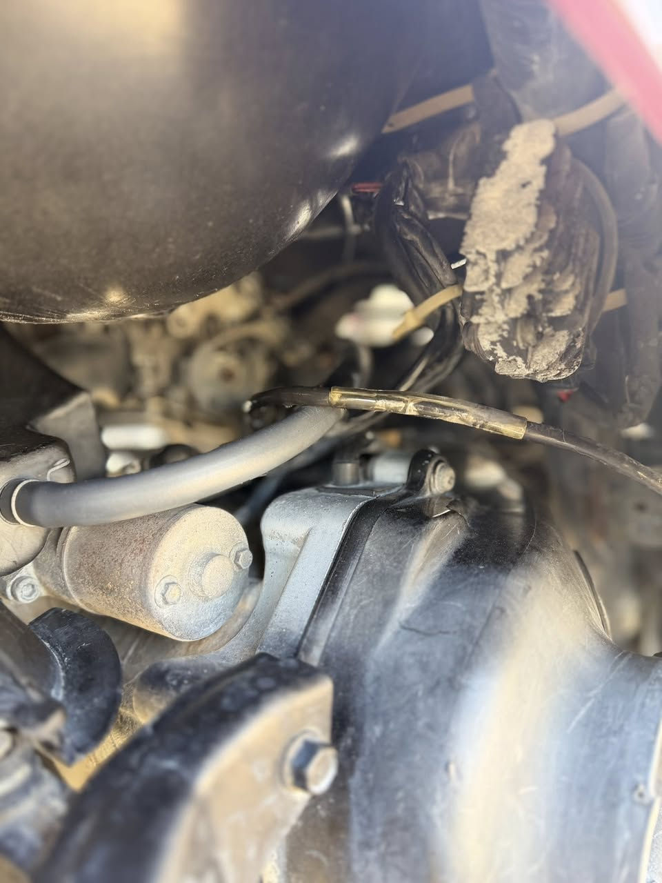 سلام عليكم بوليسي للبيع موديل2010 نوزل مكينه بلاد برغي مامفتوح بيها ختم واحد ويه المكينه نعومه فول جيب فيتر وتعال افحص مكاني كربلاء طويريج***********
