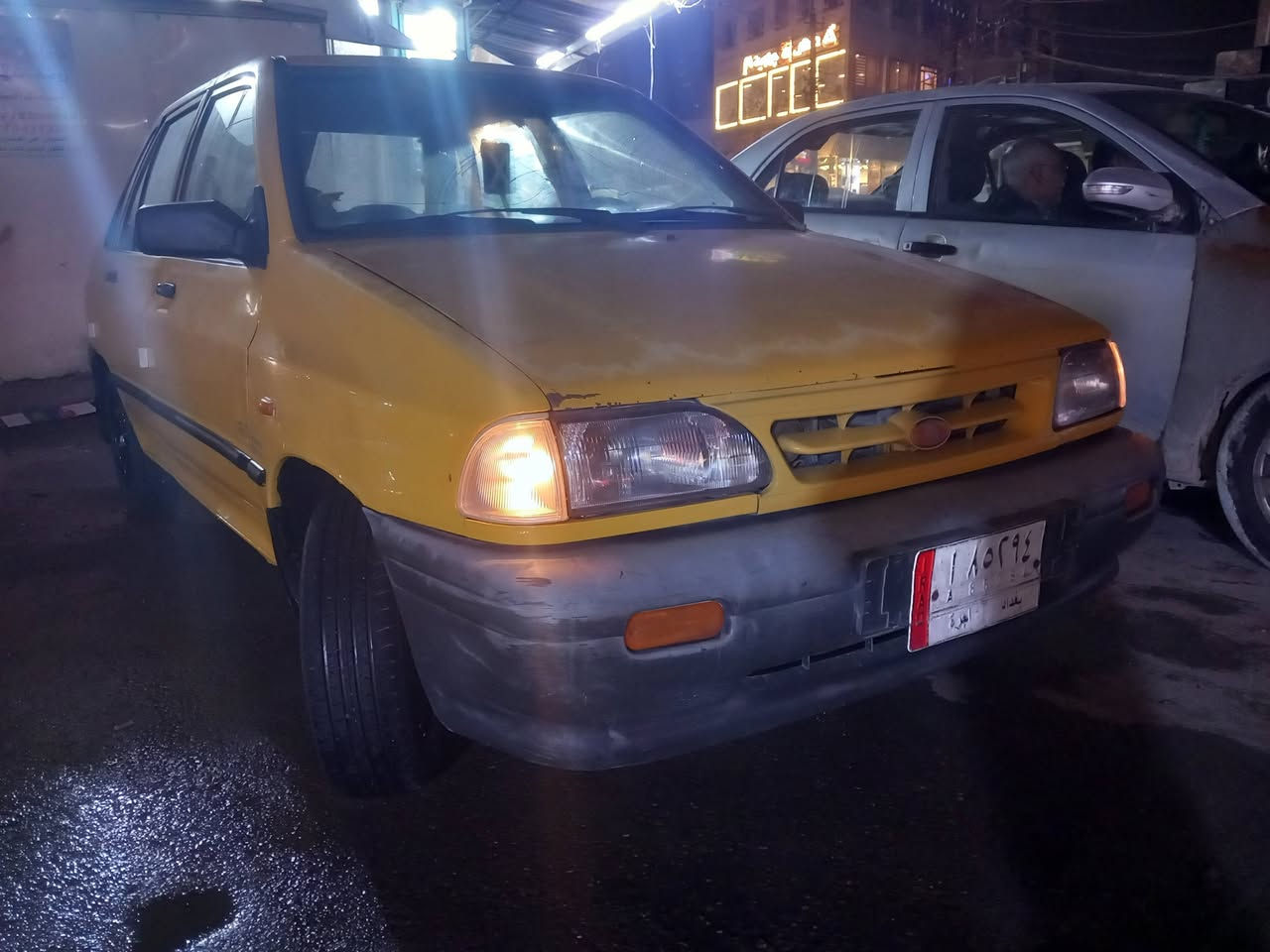 السلام عليكم للبيع سايبه موديل11 راعيها ماندله بدون تحويل  اتكفل سرقه وعشاير سنويه ضايعه شواصي خير من الله تخم تاير قبل سبوع شاده جديد صدر خلفي واربع دبلات جديد تخم بولبرن جديد مكينتها كلش نشطه وناعمه فقط بيها بخار كير جديد كهربائيات كلها شغاله تتفئه تبريد شغال السياره بلاديه بدون صبغ فقط بيها قطعه وحده مصروف عليها وكلشي بيها بلاد جاهزه من كلشي مدوشمه ارضيه وكشنات حته كاعياتها البلاديه موجوده بيها خياس فقط بل هلالات باتري جديد مازدات وسكنات وبكلايتات كله اصلي مو تجاوي عل بلاد علمأ السياره مشروع وطني بس سنويتها ضاعت و تطلع سنويه تفاصيل وبلاغ محكمه تكلف 100الف توكع من سعر السياره السعر 15 مكاني بغداد زيونه رقمي *********** واتساب ابو علي
