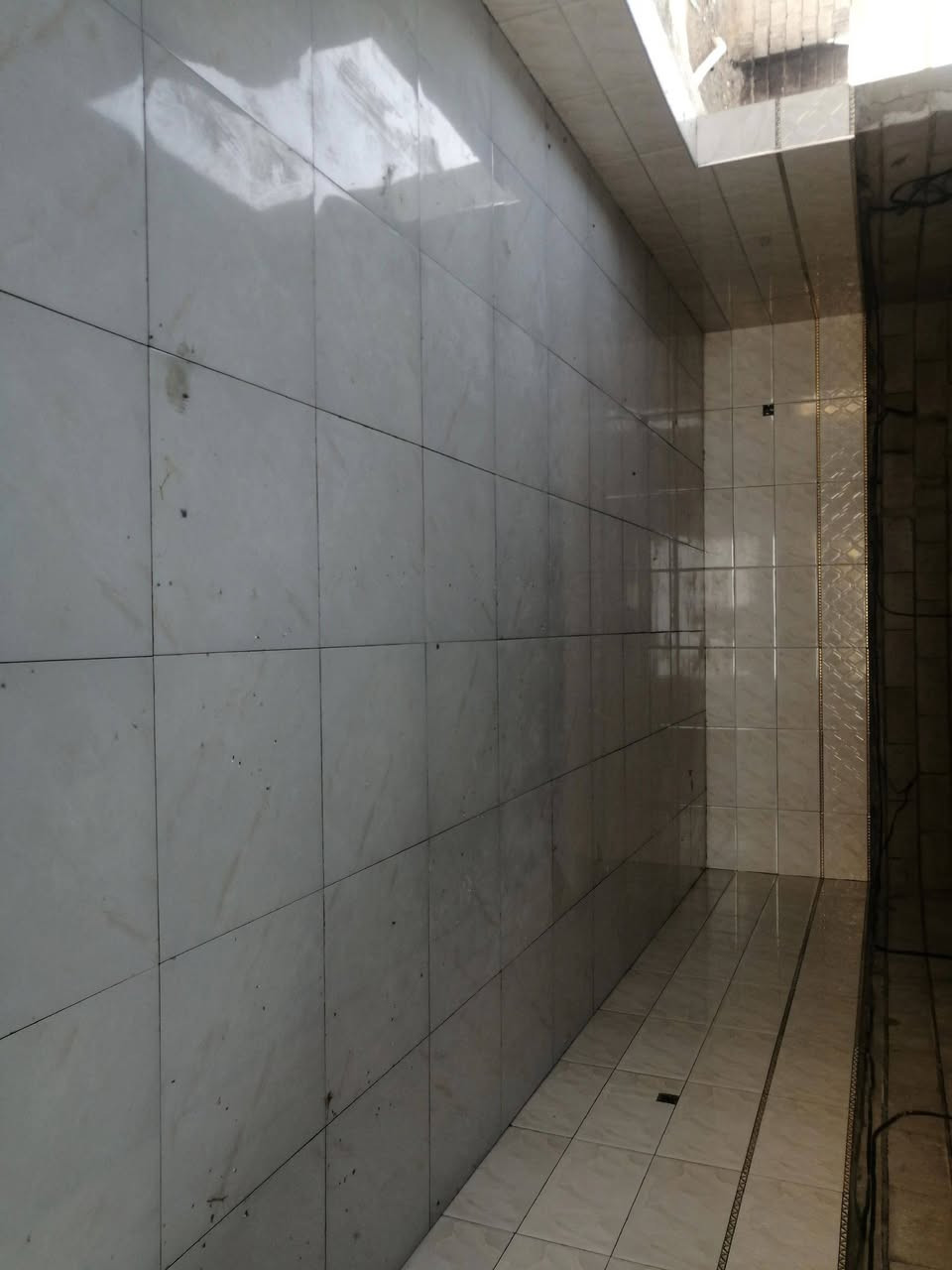 علي مصلاوي للسيراميك

خلفة سيراميك بورسلين جدارية وارضي 

العمل داخل نجف تواصل ***********
