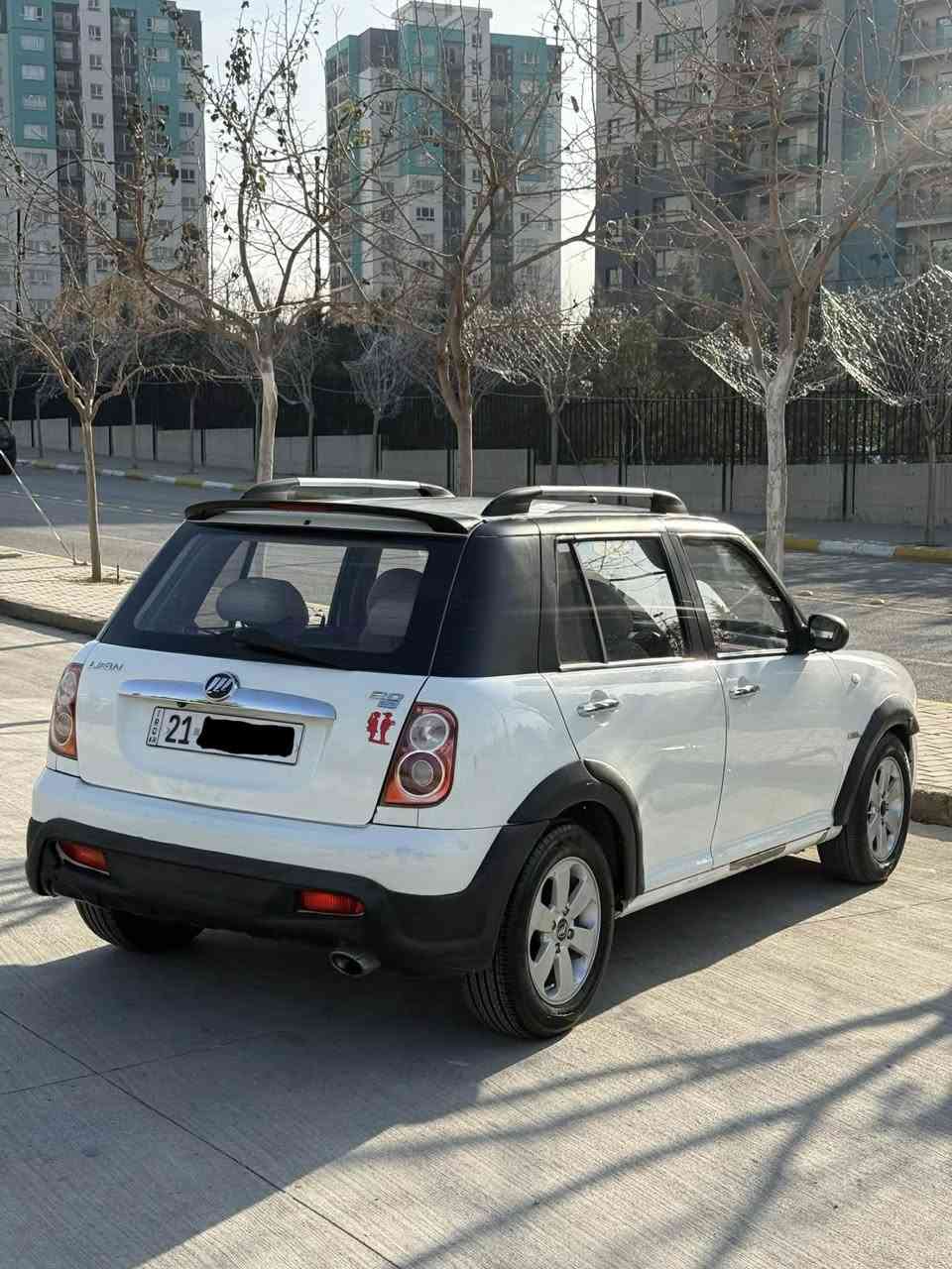 سلام عليكم ليفان 2013
بيهه ربع الجاملغ السكن فقط مواصل بونيت 
السيارة رقمة جديد. 2028
باسمنا السيارة 3ايد مسوي 
صور الحادثة هم موجود 
حتة اللايت بلادي
السيارة بسليمانية 
السيارة جديدة حيل 
سعرة 55و بيهه مجال لطيبين 
***********
