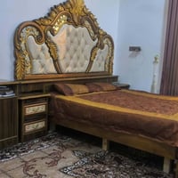 ٧٥٠  قفلها الف مع الدوشك مستخدمه ونضيفه  07830814061