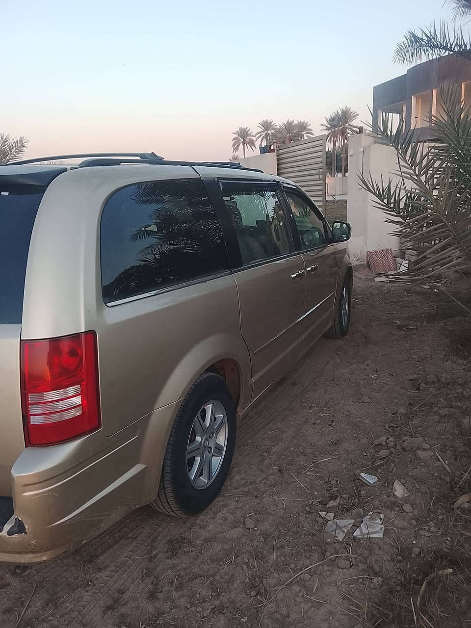 السلام عليكم للبيع او المراوس دوج كرايزر باسفك مديل 2010 رقم بغداد بسمي تحويل مباشر مكينه وكير مكفوله تخم تاير جديد حداديه جديده اخوان السيارة جديدة كلش دواخل اتخبل فول مواصفات جنطه كهرباء بيان كهرباء لون مميز ذهبي مكفوله من الضربه والتجيه والبارد مكينه سلندر اخوان السيارة مصبوغه عام أثر جراد مكاني بابل قرب العلوية شريفة السعر اتصل عل رقم ***********
