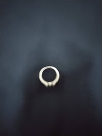 للبيع • اكسسوارات شخصية • تواصل خاص