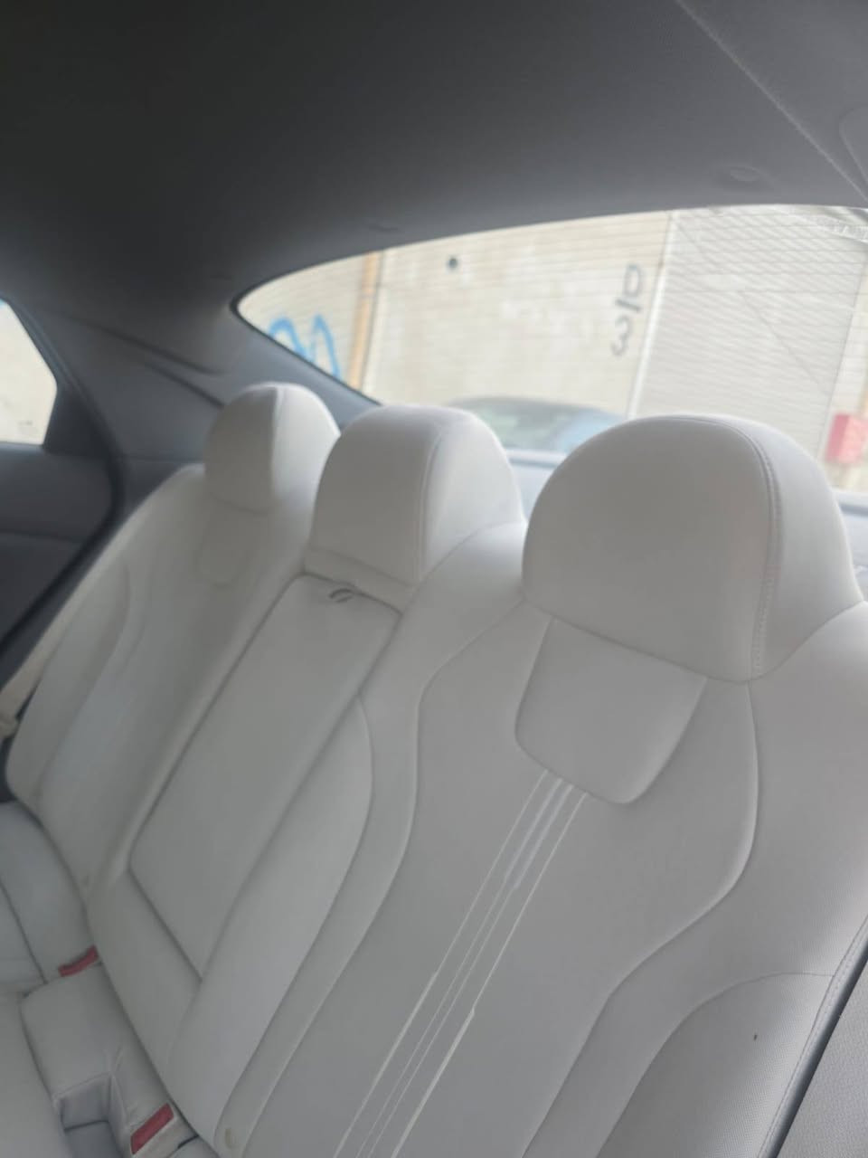 مكلف بالنشر
 الانتره مديل 2023 
كفاله ماعده بارد بسيط بالمدكر الخلفي صفحه اليمنه مايبيين 
محرك 1600
مال اقصاد البسمه السنوه بالحله حاظر للوكاله 
للاستفسار رقم راعي السياره 
*********** البصرة, العراق
