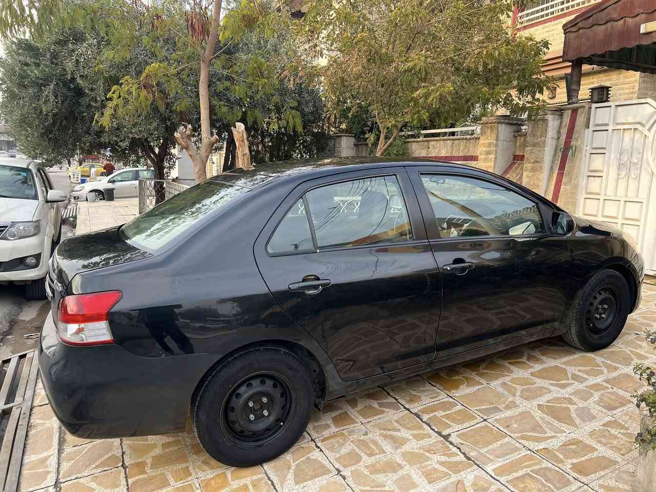 السلام عليكم تويوتا يارس موديل 2008 امريكي  رقم نينوى الون  اسود ما شية 94 الف ميل بدون صبغ ما عدا الدعامية الخلفية والامامية نصف دعامية فقط لا يوجد تقحيل محرك 15 شركة يوجد بعض الملاحظات البسيطة بالهيكل يوجد تعديل بارد بعض المكانات   لا يوجد ضرر  تبريد شغال تايرات نظيفة  رقم الماني سنوية تسقط 2028  الاتصال على الرقم  
***********
