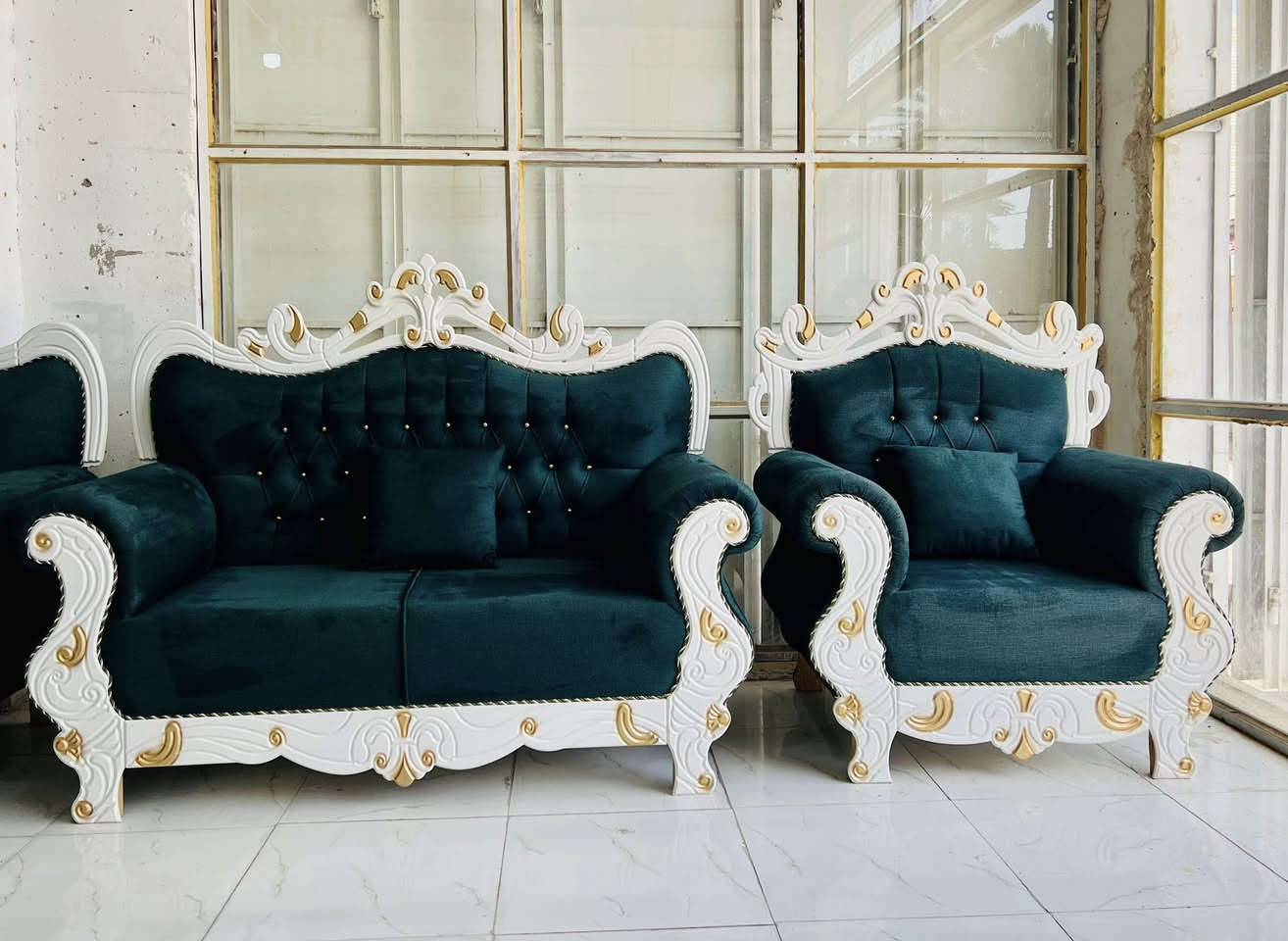 السلام عليكم
يوجد تخم عدد 2 للبيع 
الشغل درجة اولى مع الضمان 
#تخفيضات العيد 
يوجد خدمة توصيل 
#الموقع الزبيدية / الحي العسكري/ مقابل مجمعات بيت باخر 

للتواصل على الخاص او على الرقم التالي 
***********
