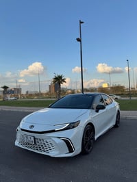 كامري XSE • ٢٠٢٥ • هايبرد