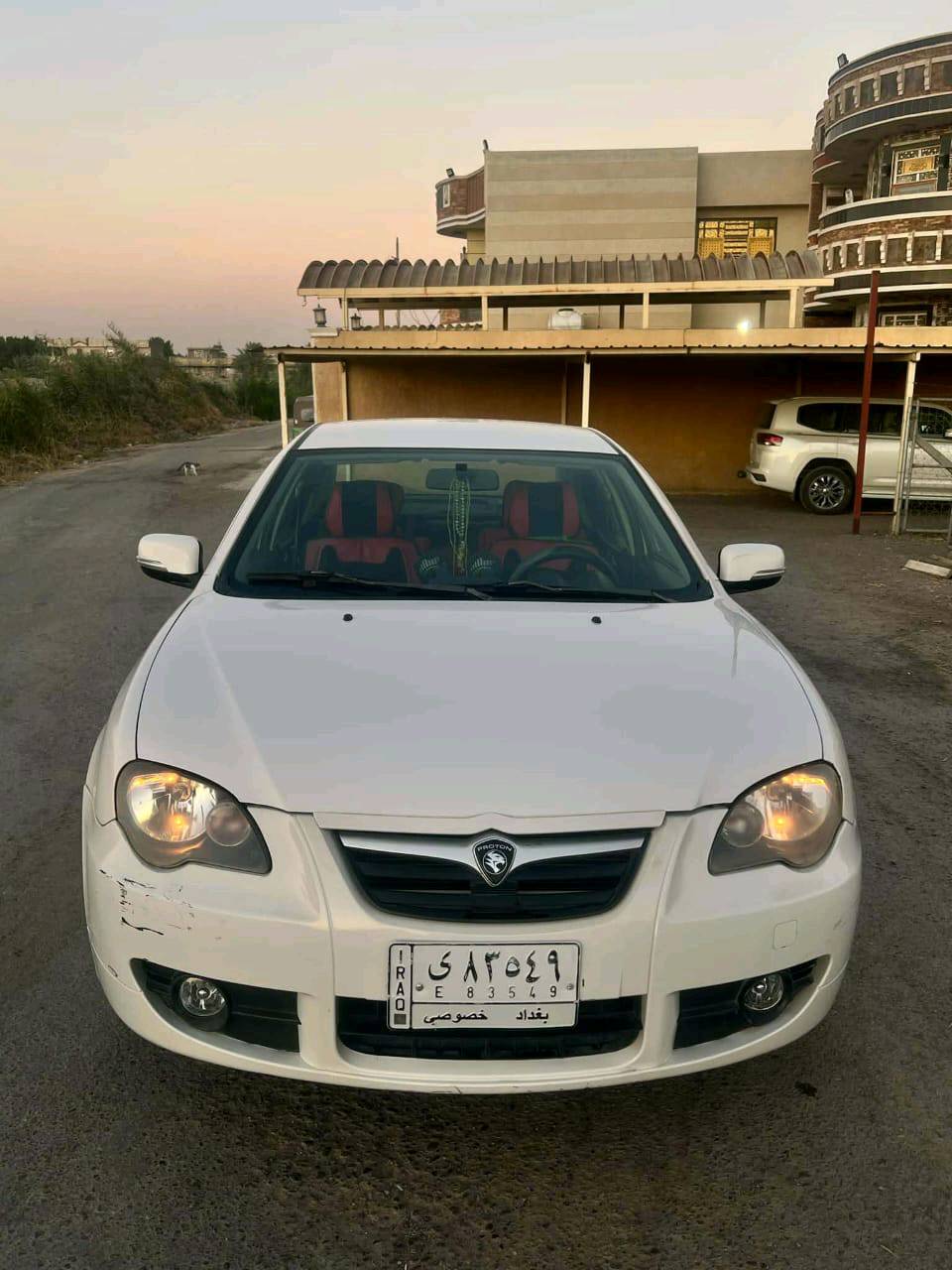 بغدادسلام عليكم ورحمه الله وبركاته .
سياره براتون برسونه .
موديل ٢٠١٣ .
اللون ابيض .
المحرك ١٦٠٠ سبورت .
رقم بغداد  مشروع وطني  صالح لغايه ٢٠٢٦
مري جوانب لد .
سياره بلاديه مابيها ضربه ولا بيها صبغ وكشر نضيف.
محرك وكير خير من الله .
تبريد وتدفئة فول .
السياره ماشيه ٩٢ مايل حقيقي 
السبير مال شركه ممتحرك بعده ببراغي الشركه. 
السياره  باسم واستخدام موظفه 

السياره سعر 78 ورقه وبيها مجال حك الجيه 
للتواصل :  ***********