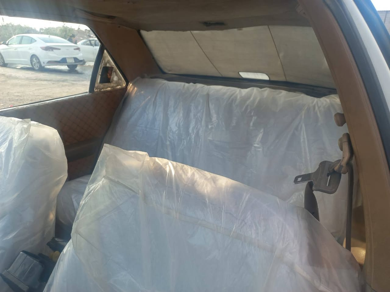 بيجو 405 للبيع نضيفه بدون راعي السعر 18 وبيها مجال بسيط موديل 2010 للاستفسار الاتصال على الرقم ***********
