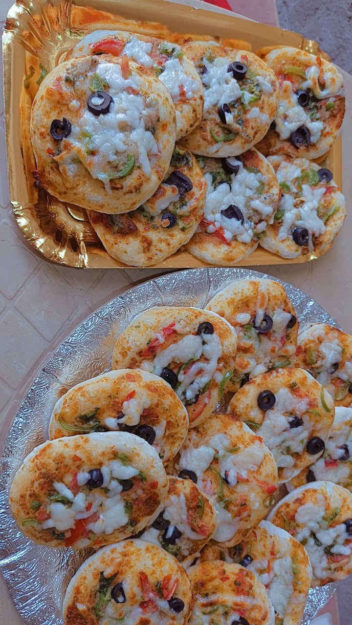 عرض لمده ١٢ ساعه فقط سارعو حجز 
١٢ قطعه كبه تمن +١٤ قطعه كبه برغل قلي، +١٢ قطعه كباب عروك +١٢ قطعه مني بيتزا  مجموع ٥٠ قطعه +طرشي هديه مجانيه سعر ١٤ ألف فقط بلاش، بلاش، ‏‪+9647879712003‬‏توجد خدمه توصيل


**إذا كنت صاحب هذا الإعلان وتريد حذفه لأي سبب، رجاءا أرسل رسالة إلى الدعم الفني**