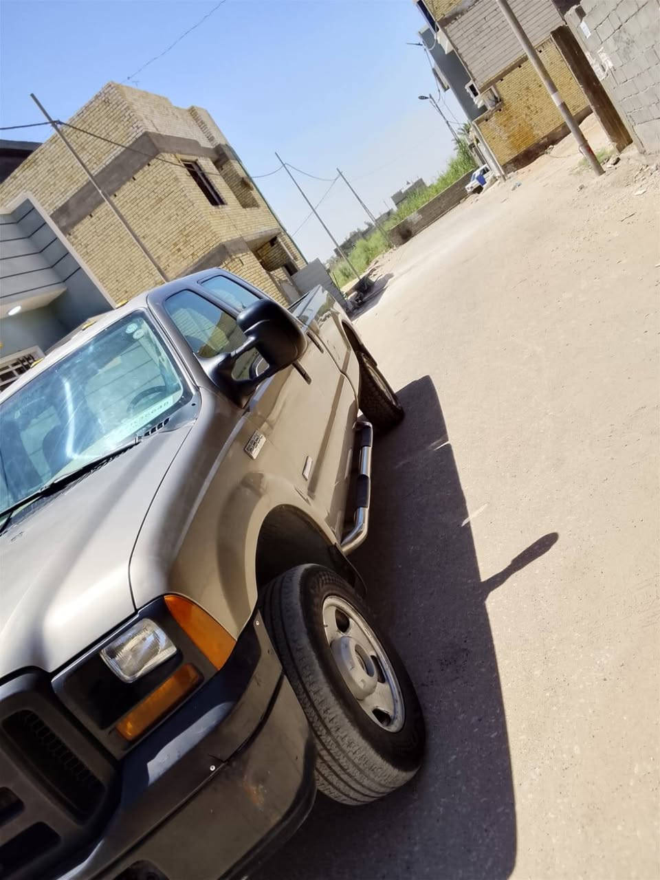 سلام عليكم فورت F350 كاز  بسمي تحويل ثاني يوم  ٢٠٠٧ سياره نضيفه حداديه جديده زوج تايد جبالي بس كامت بس تحمه تطفه كال فيتر مكينه بيها فتر براص الماكينه قبل هاي لا تنقيص ولا تبخير سعر 60 بيها مجال   مكان كربلاء الاستفسار ***********
