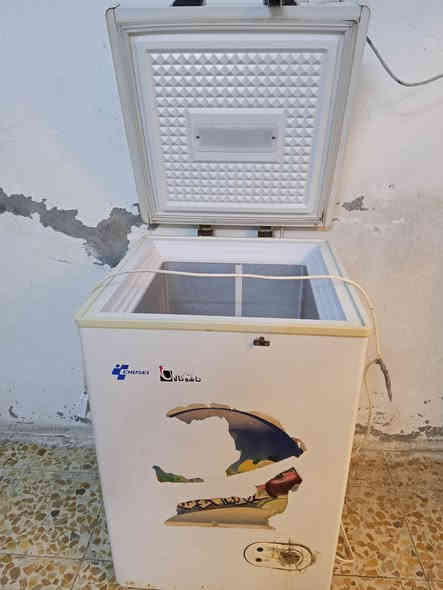 السلام عليكم مجمده صغيره للبيع تجميد كامل للتواصل *********** واتساب المكان بغداد الكاظميه
