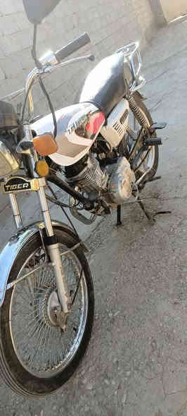 موديل 21 .. اوراق 2,
مكينه بالجيس
نقصهه لايت خلفي 
420.  وبيهه مجال بسيط 

مكانهه الصويره 

***********
