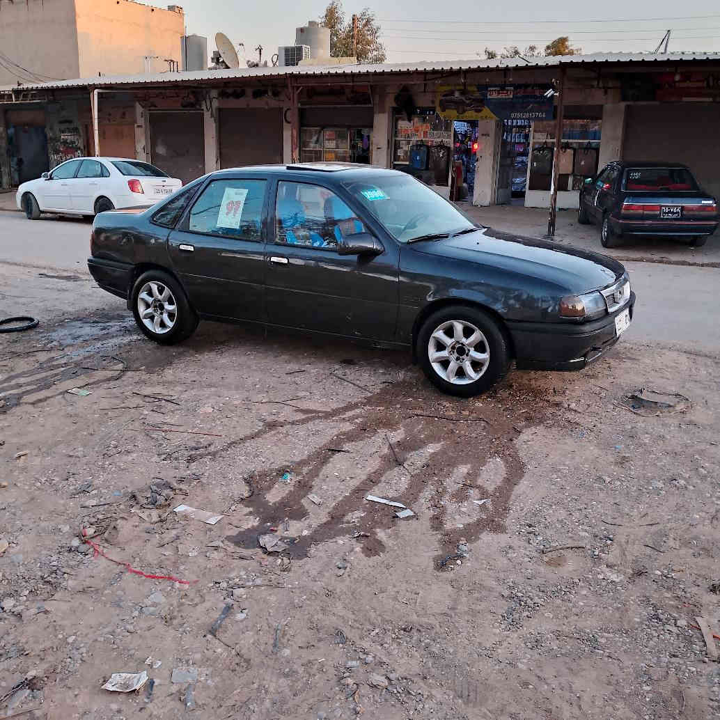 *********** ئۆپڵ ڤیکتڕا ئاڕم پلاستیک بە شە رت مۆدل 1991  مە کینە هە ژدیە گێڕومە کینە بە شە رت بڕاوە نیە خایسی نیە دە‌می پێوە نیە بە شە رت کارە بای جاهیزە بۆجوانی کورە کراوە تە وە چوار تایە ویلی بیکاشۆی لە ژێرە زۆر پاکە ماڵی دۆستە گە رمشتە ری تێل بکە لە سە ردایە خوار بازڕ هە رزانە *********** هە موگیانی لە سە ربیلادە السليمانية, العراق
