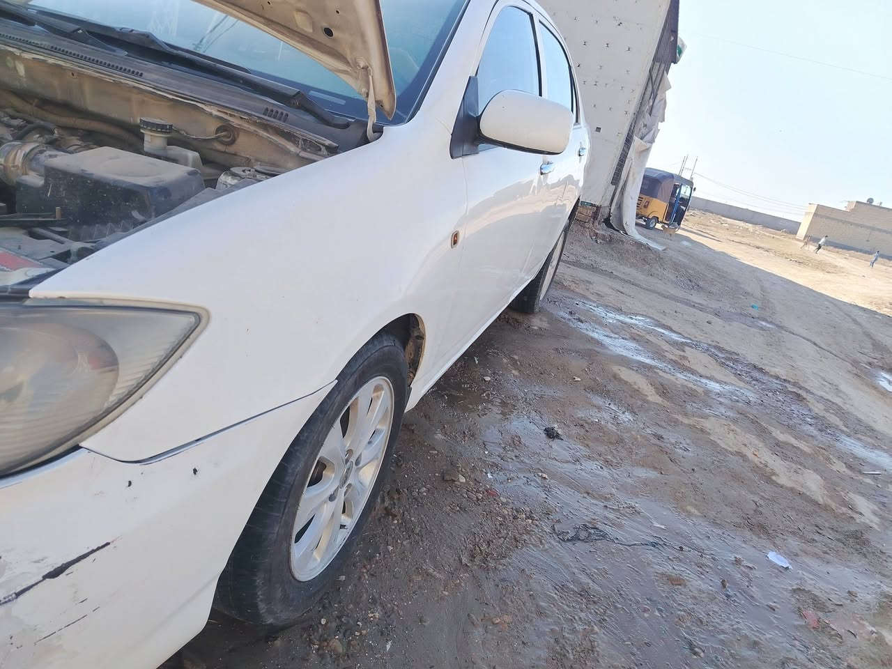 للبيع موديل ١٣
بدون صبغ بيه نواقص
صدر ترتيبات السعر ٦٢ بيها مجال 
مكان الغزاليه رقم متواجد واتساب
***********
