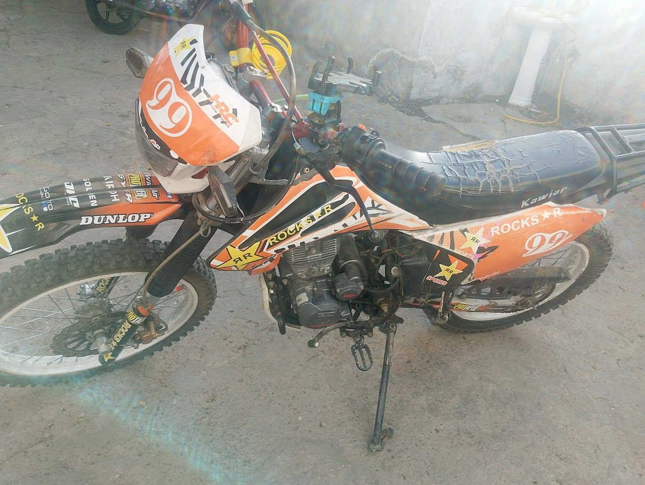 قفاز للبيع او مراوس ب بوكسر
سعرها مليون و بيها مجال مكينه ما مفتوحه وشرط الفحص 
تواصل وتساب عل هذا الرقم *********** ما متواجد خاص 
مكلف بل نشر
