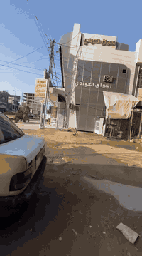 سلام عليكم سابه مديل 2012 مكينه وكير جدد كهربايات كله شغاله العداديه نص عمر سعر ٢٥وبيه مجال ***********.........
