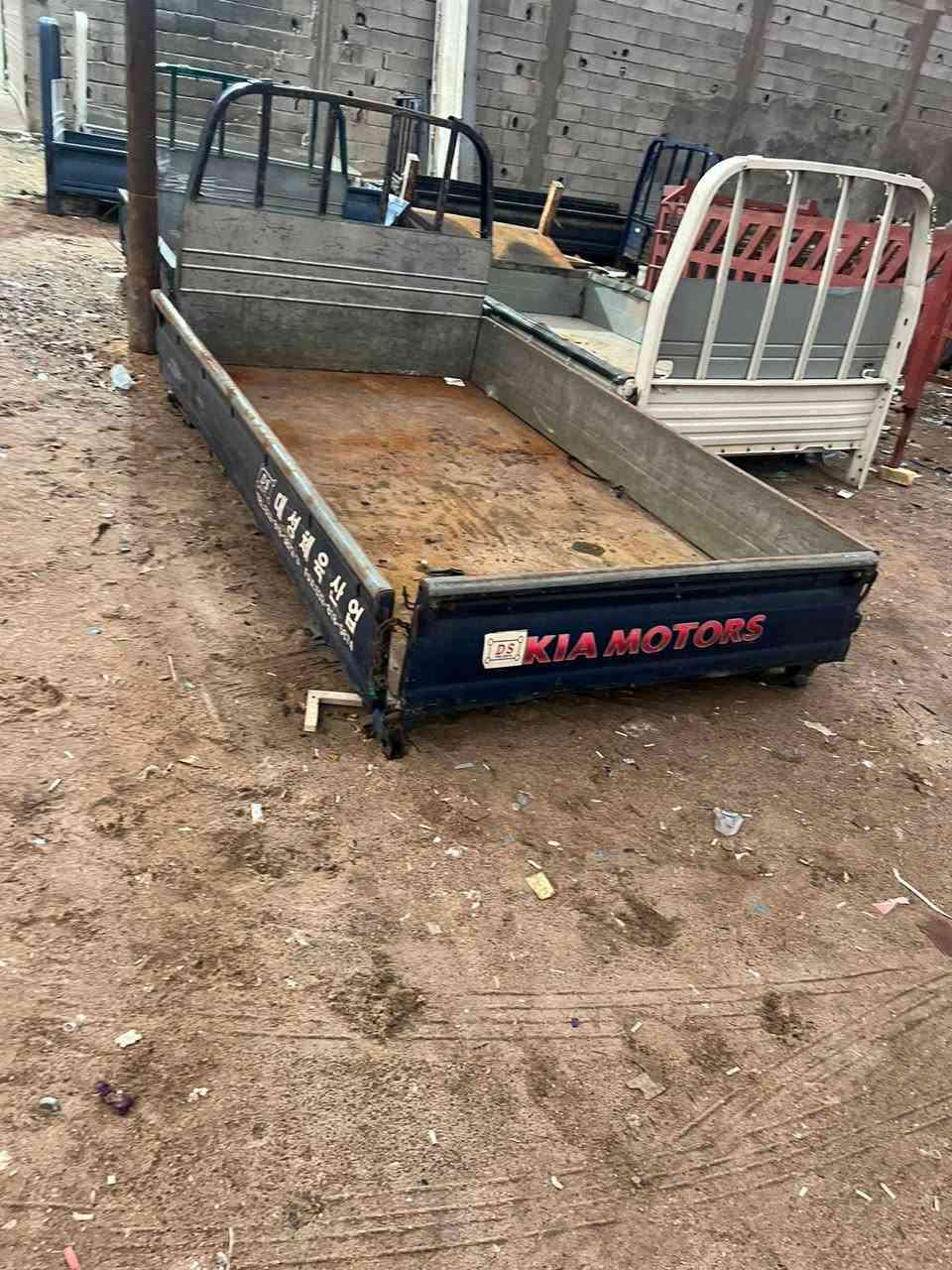 قطع غيار سيارات
امريكي-كوري
البصره حمدان
هاتف ***********
