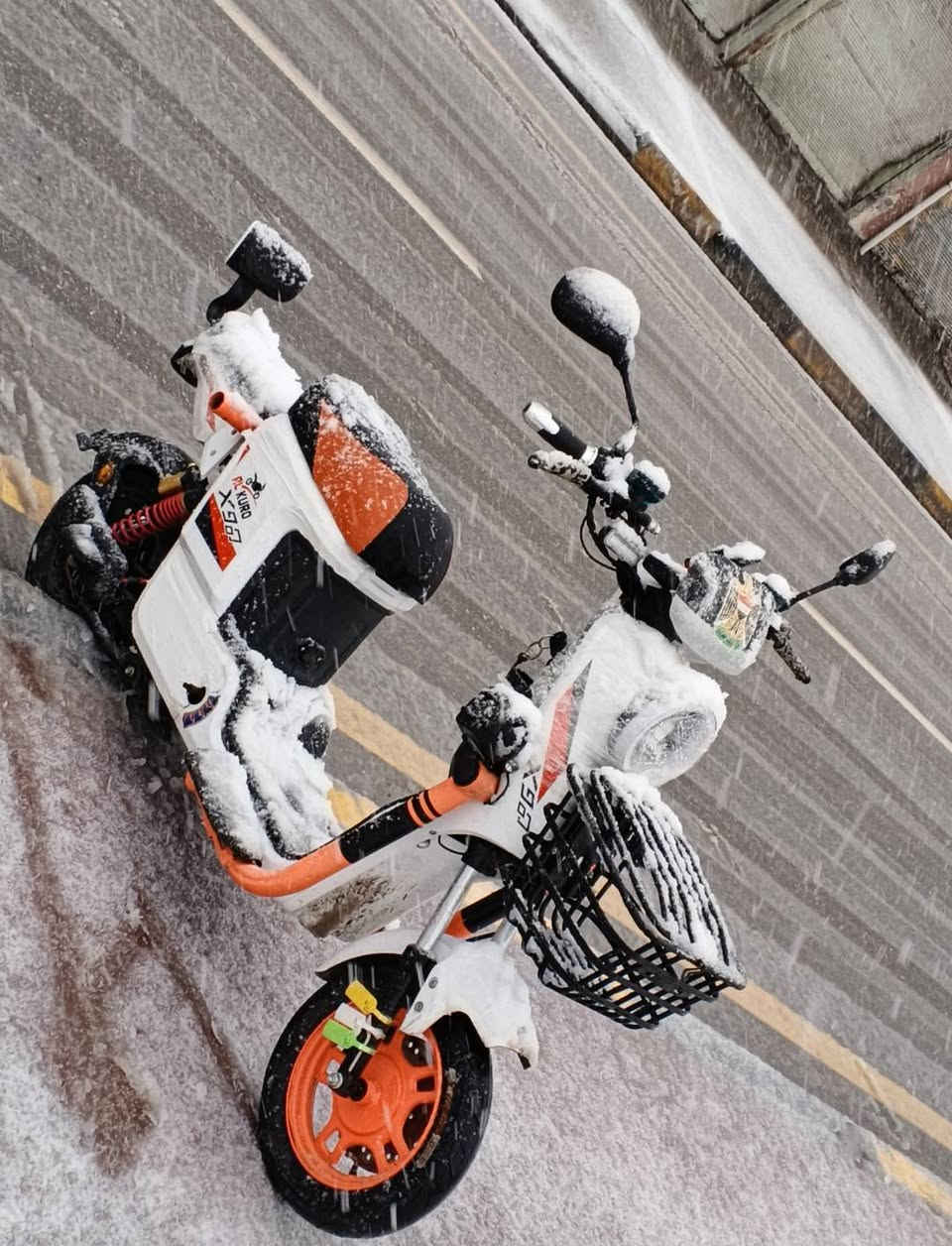 ماطور شحن للبيع الماطور نضيف كلو شغال السعر350
التواصل على الرقم/***********/واتساب
