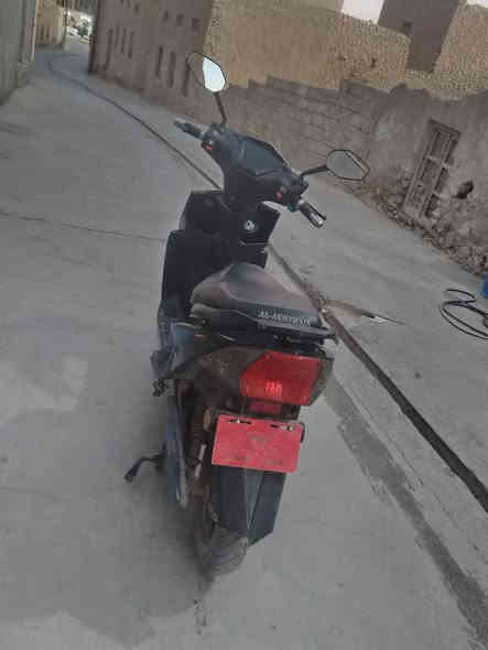 السلام عليكم عندي ماطور شحن للبيع نضيف من شركه الأخوين معروفه السعر 700الف وبي مجال ست بطاريات اربع نمر توصل السرعه 99 حقيقي للاستفسار موديل 25 ***********
