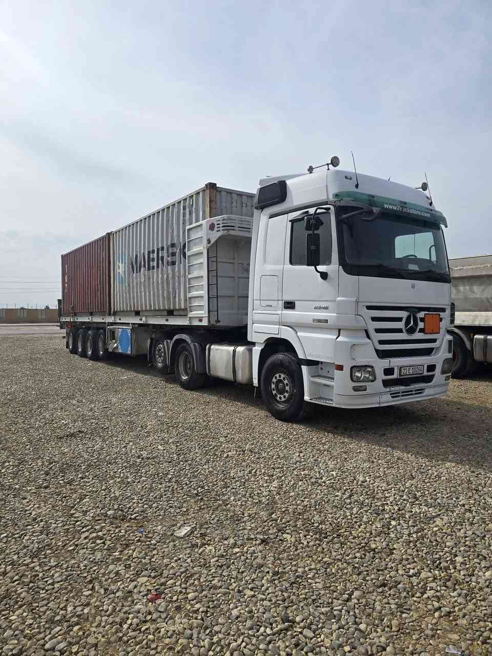 سياره للبيع موديل 2006
الاستفسار الاتصال 
رقم ***********
