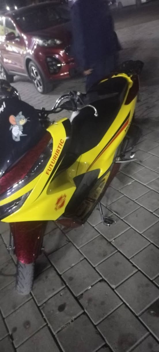 السلام عليكم شباب بي سي اكس الجيل الثالث مكينه كفاله عامه كفر اصل بلادي لون مميز سعر 13  مكان بغداد مدينه الصدر ***********
