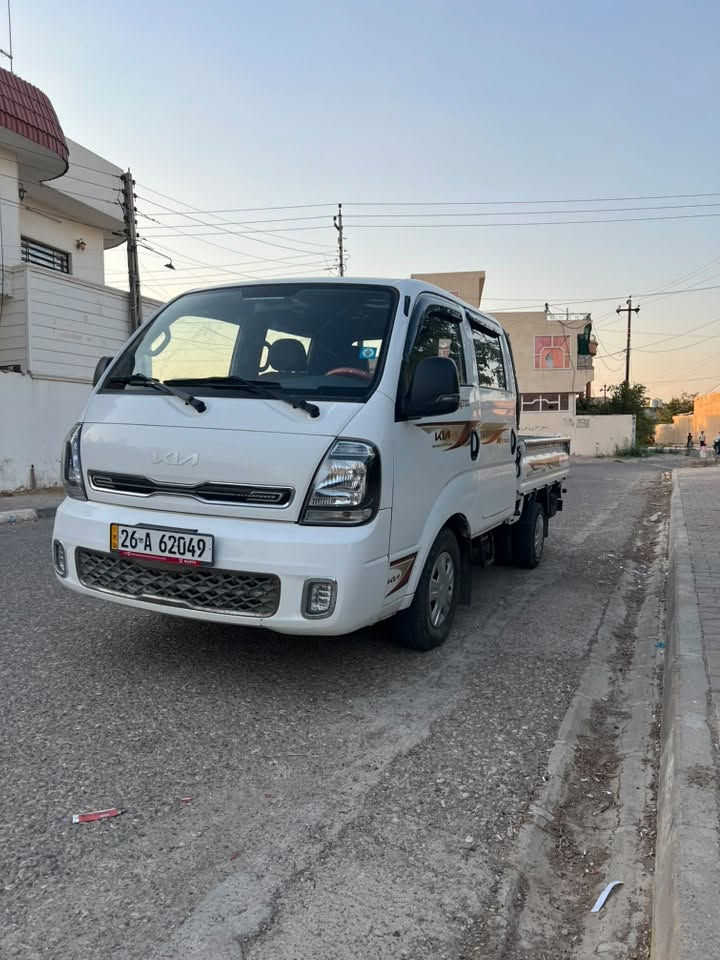 السلام عليكم 
كيه دبل قماره  موديل 24مكفوله كفاله عامه ماشيه 69حقيقي السياره بسمي تحويل مباشر رقم صلاح الدين
***********
