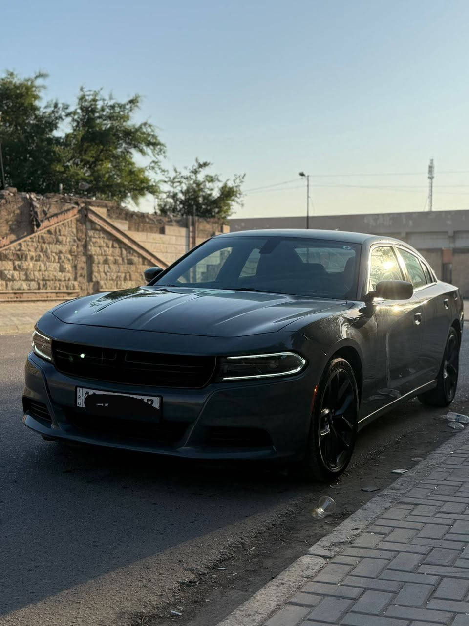 لسلام عليكم جارجر SXT  مواصفات معروفه تشغيل عن بعد حساس خلفي كشن كهربائي تبريد قطعتين ويل 20 لون سمنتي محرك 3600 ماشية 17 الف اخت الزيرو رقم بغداد باسمي حادث مبدل بنيد فقط وبيه كم رصعه حالوب كلش ناعم  العنوان بغداد مدينة الصدر  مراوس  انترا فورتي كورلا الباقي حسب القناعه ***********
